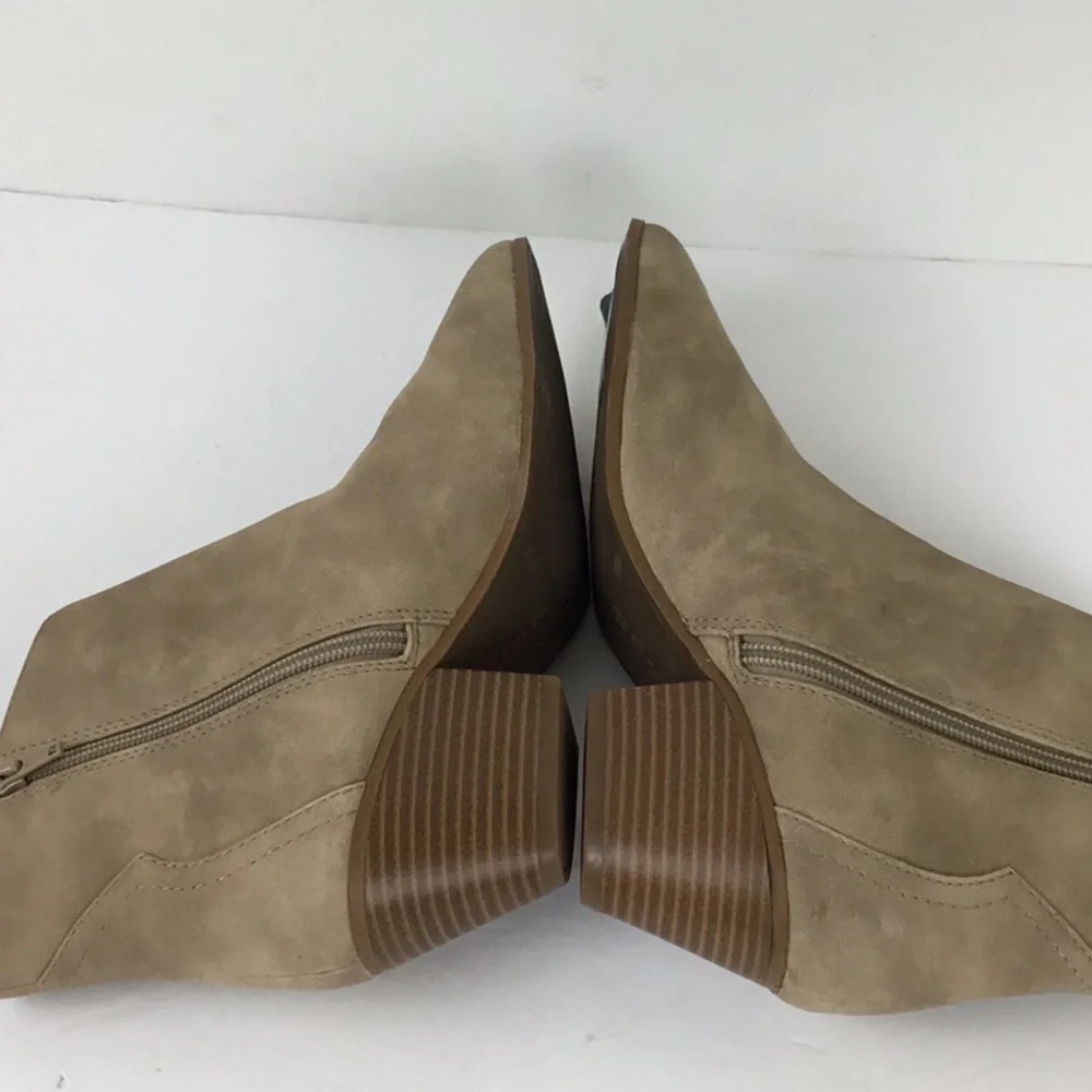 Indigo Rd. Western Ankle Bootie Tan Size 7.5